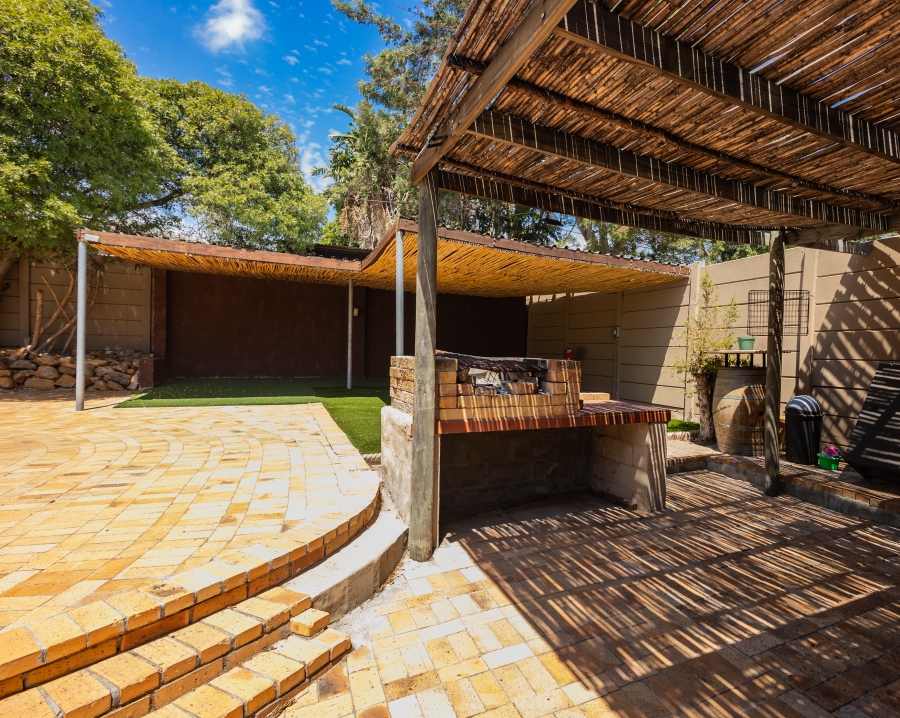 4 Bedroom Property for Sale in Table View Western Cape